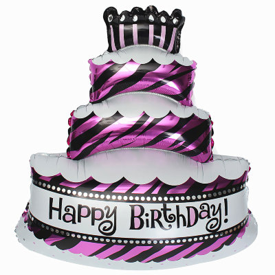 Торт со свечками с надписью "Happy birthday"